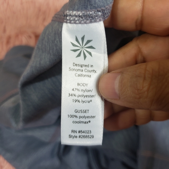 Athleta gray capris leggings size XS - Picture 6 of 8